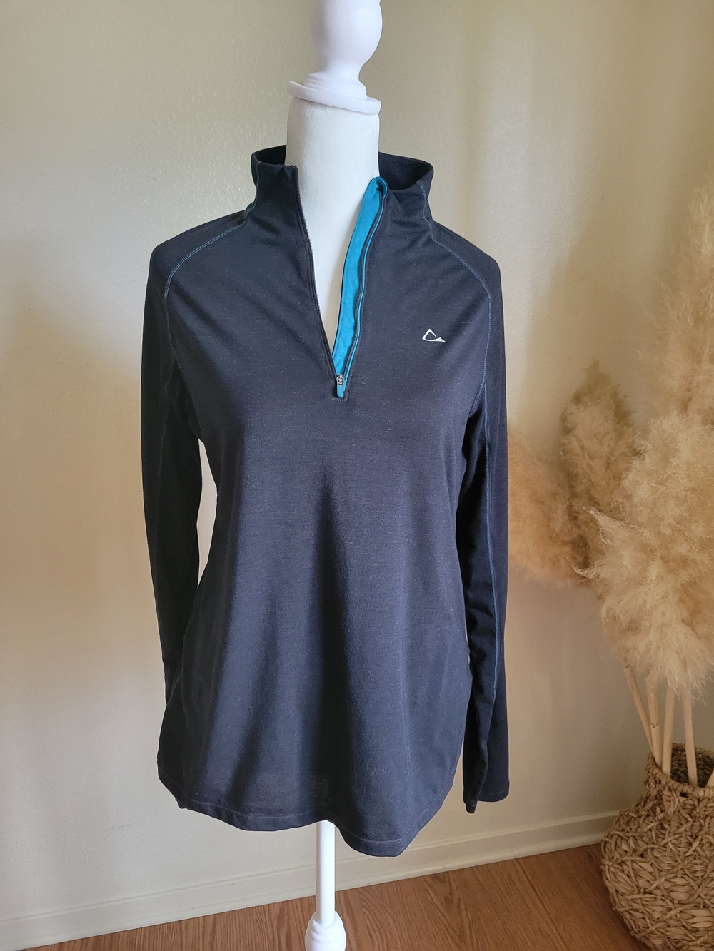 Paradox Merino Wool Blend 1/4 zip Women’s Sz M DriRelease Hike Outdoor Adventure